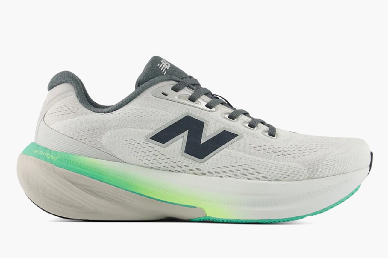 The New Balance 860v15 is a Stable, Smooth-Riding Everyday Cruiser